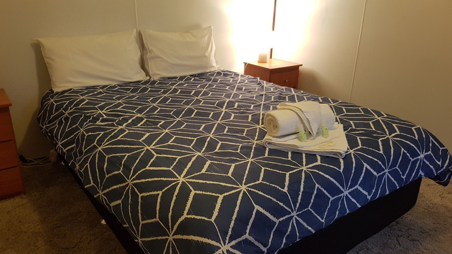Others 2, Myrtleford Holiday Park, Alpine- West