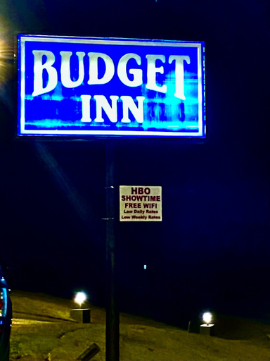 Others 3, Budget Inn, Wood