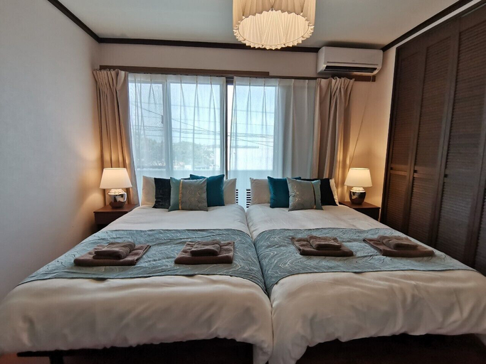 Others 3, Ishigaki House, Ishigaki