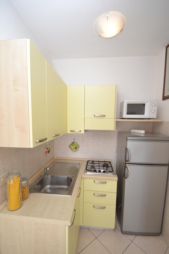 Kitchen 5, One-bedroom Apartment With sea View, Venezia