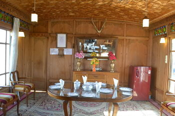 Others 5, Peacock Houseboats, Srinagar