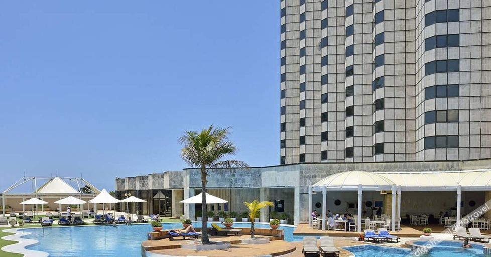 Others 5, Melia Cohiba, Plaza de la Revolución