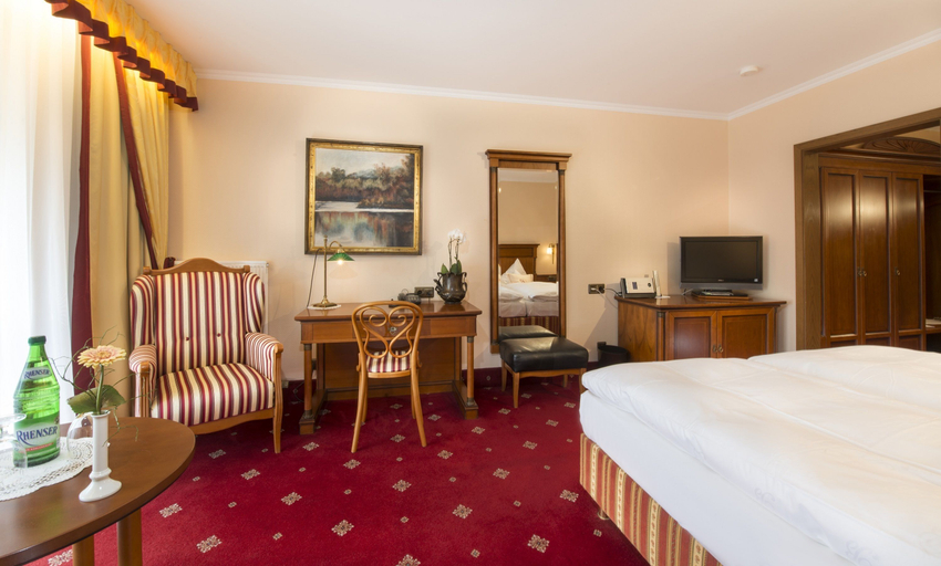 Bedroom 3, Bellevue Rheinhotel, Rhein-Hunsrück-Kreis