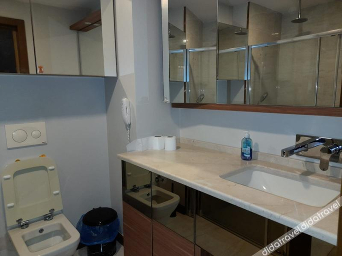 Others 3, New Falcon Palas, Pendik