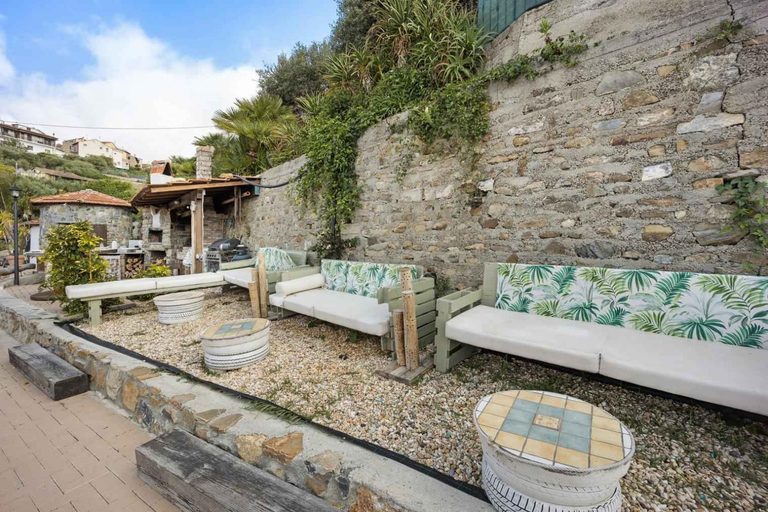 Others 5, Holiday Homes in Pompeiana 40829, Imperia