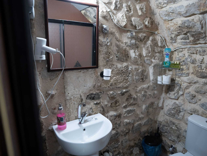 Bathroom 5, Taştepeler Konak, Merkez