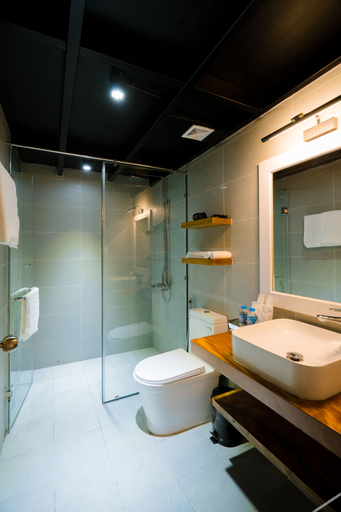 Bathroom 3, Flexi Hotel & Apartment Han Market, Da Nang