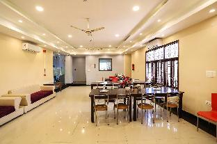 Food & Drinks 3, FabHotel GK Residency, Delhi