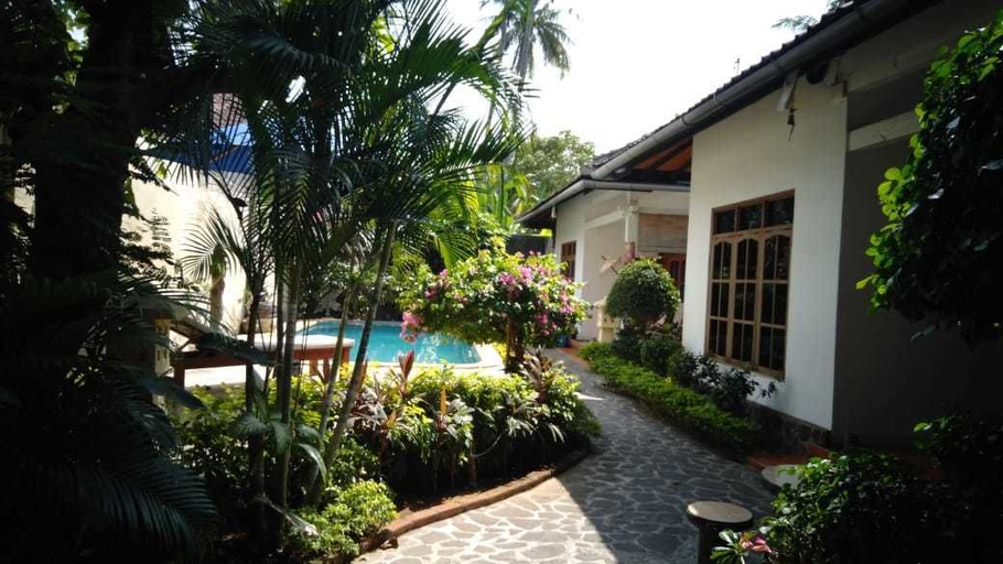 Others 4, Taman Melati, Buleleng