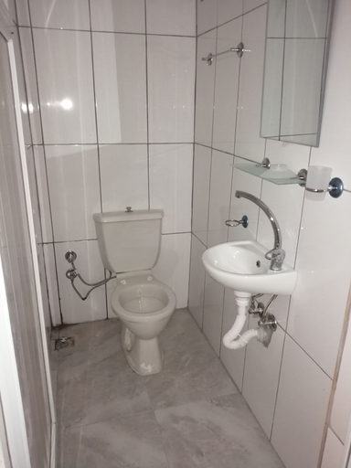 Bathroom 5, Oludeniz Hostel, Fethiye