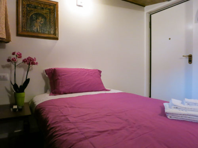 Bedroom 2, La Locanda del Pino, Milano