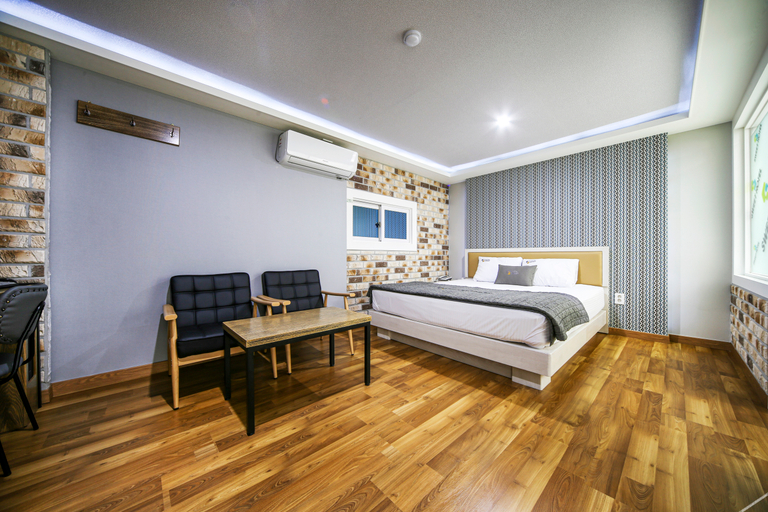 Bedroom 3, Daegu Gyeongbuk University Sweet Hotel, Buk