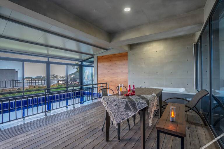 Food & Drinks, Yeosu Wellstay Pool Villa, Yeosu