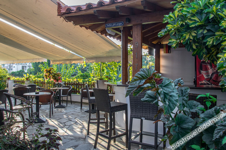 Food & Drinks 4, Golden Sun Kokkari, North Aegean