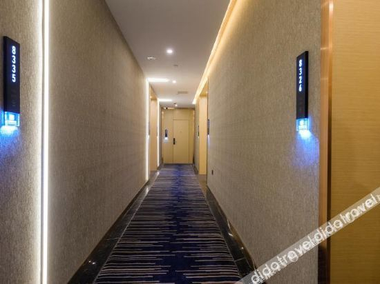 Others 3, Roman Luxury Hotel (Wuhan Jianghan Road Wanda Plaza), Wuhan