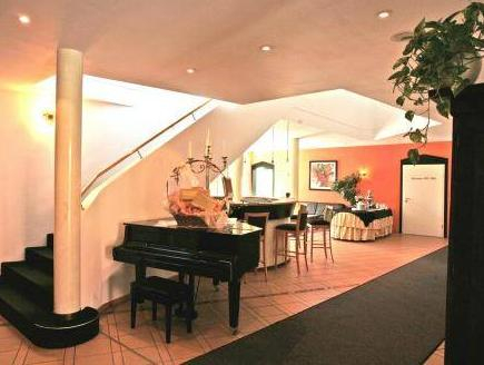 Others 4, Hotel Restaurant Adler, Ostalbkreis