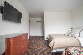Others 3, Windsor Hotel, New York