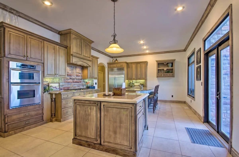 Private kitchen 3, Lakeside Luxury With Breathtaking Views, Camden