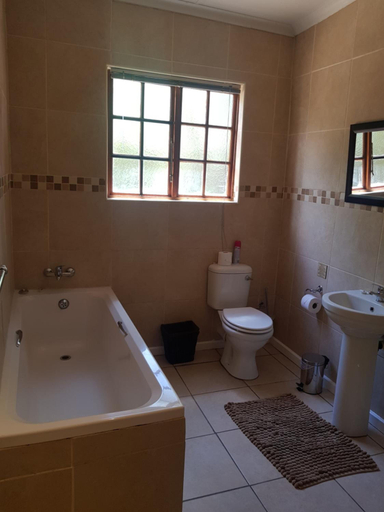 Bathroom 3, Belle Vue Bed and Breakfast, Chris Hani