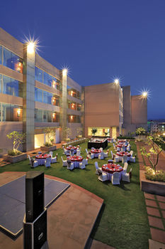 Outdoor Banquet Area 2, Radisson Blu Hotel Haridwar, Hardwar