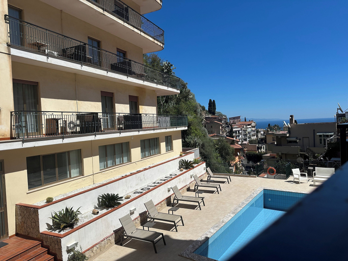Exterior & Views 2, Hotel Soleado, Messina