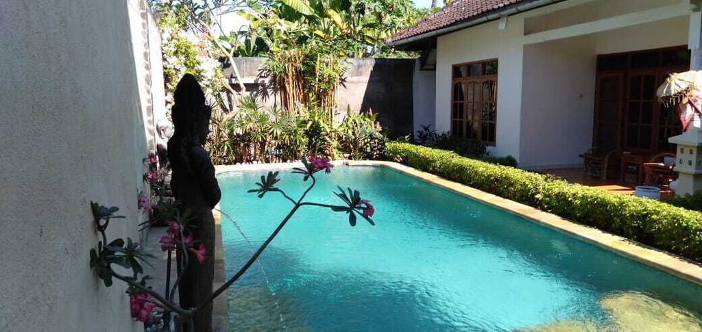 Others 2, Taman Melati, Buleleng