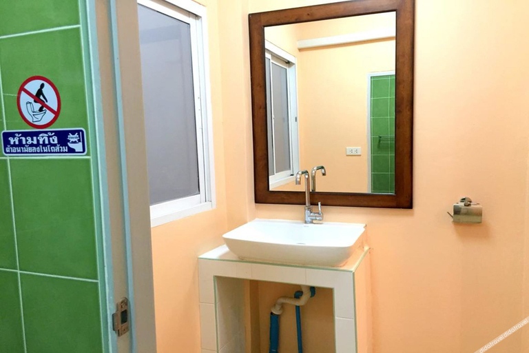 Bathroom 3, Sea Breeze, Muang Rayong