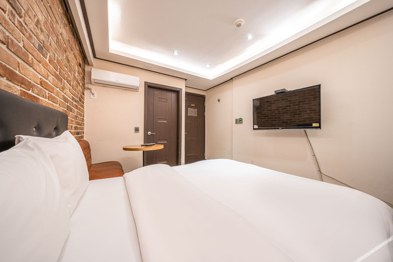 Bedroom 4, Konkuk University Salmon, Gwang-jin