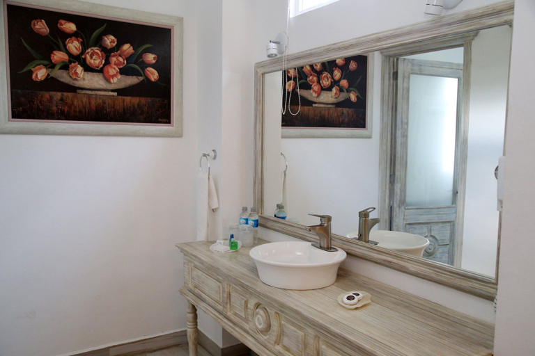 Bathroom 3, Hotel Centenario Los Arroyitos, Ezequiel Montes