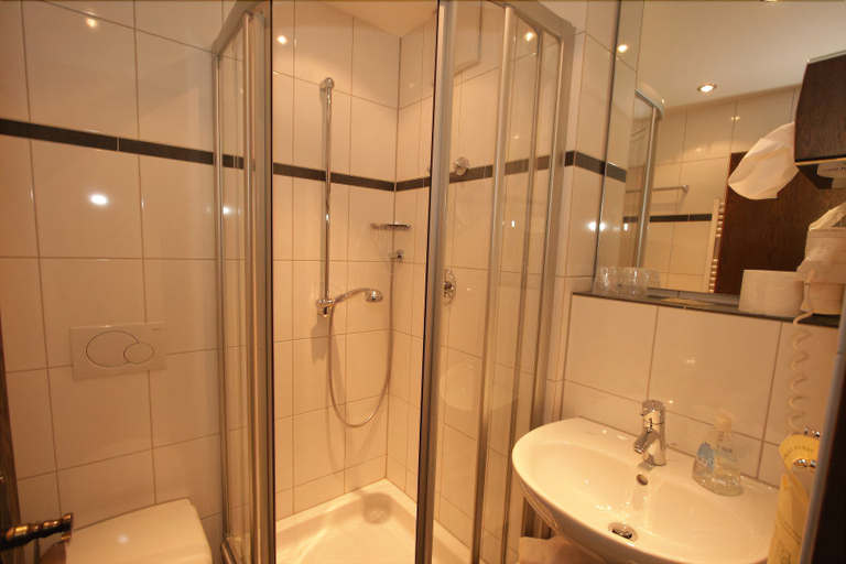 Bathroom 4, Hotel Ännchen Garni, Ahrweiler