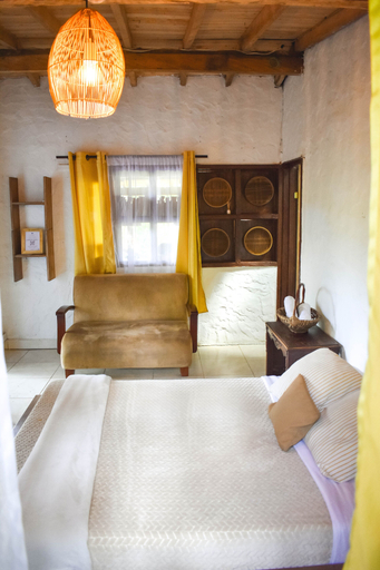 Others 2, Casa Profunda, Guarne