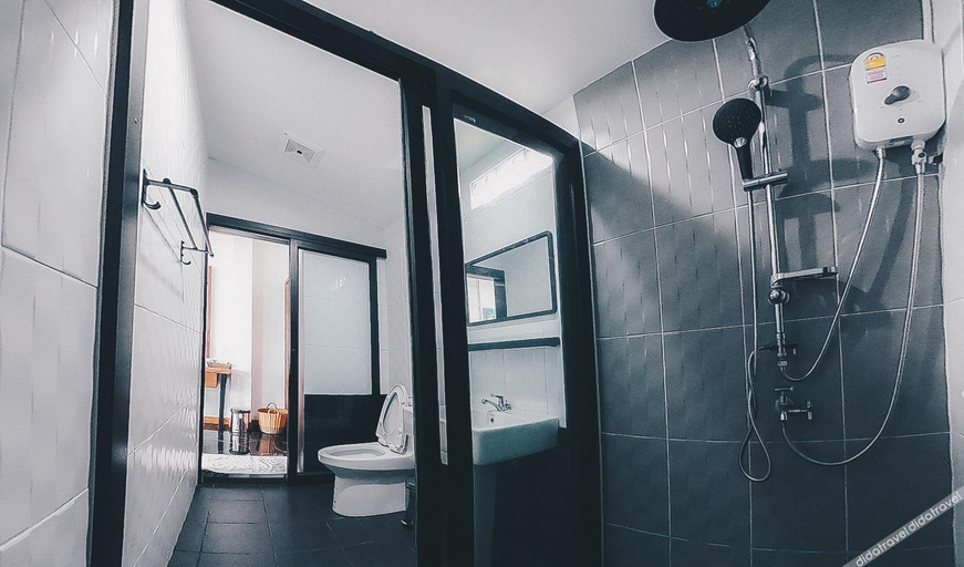 Bathroom, Villa Kani Resort & Restaurant, Tha Sala