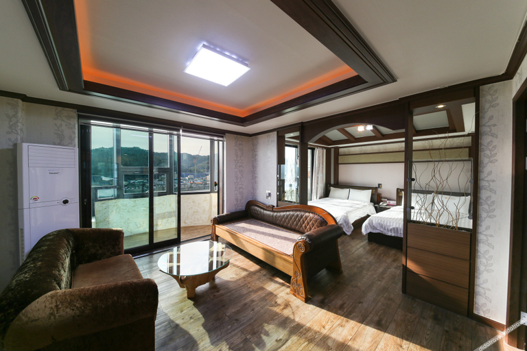 Bedroom 3, Jangheung Jinsong Tourist Hotel, Jangheung