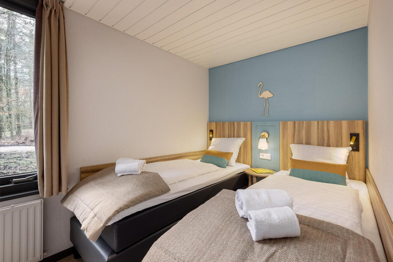 Bedroom 4, Hotel Het Heijderbos by Center Parks, Gennep