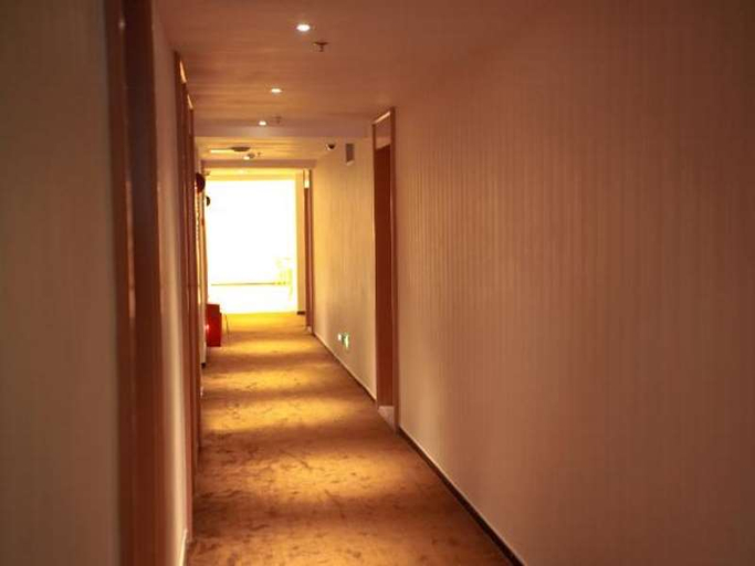 Others 5, IU Hotel Neijiang High-speed Passenger Terminal Qiujiazui Overpass, Neijiang