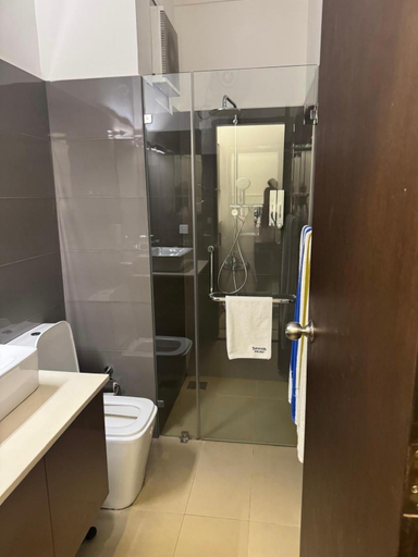 Bathroom, Ocean Breeze Condo, Negombo