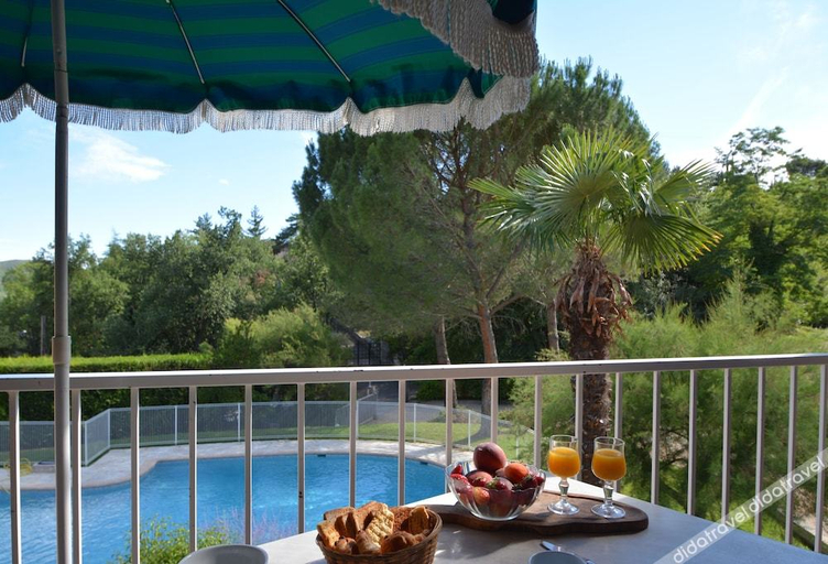 Others 4, Appartement avec Terrasse et piscine, Alpes-de-Haute-Provence