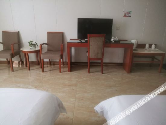 Others 3, Luolan Hotel, Bayin'gholin Mongol