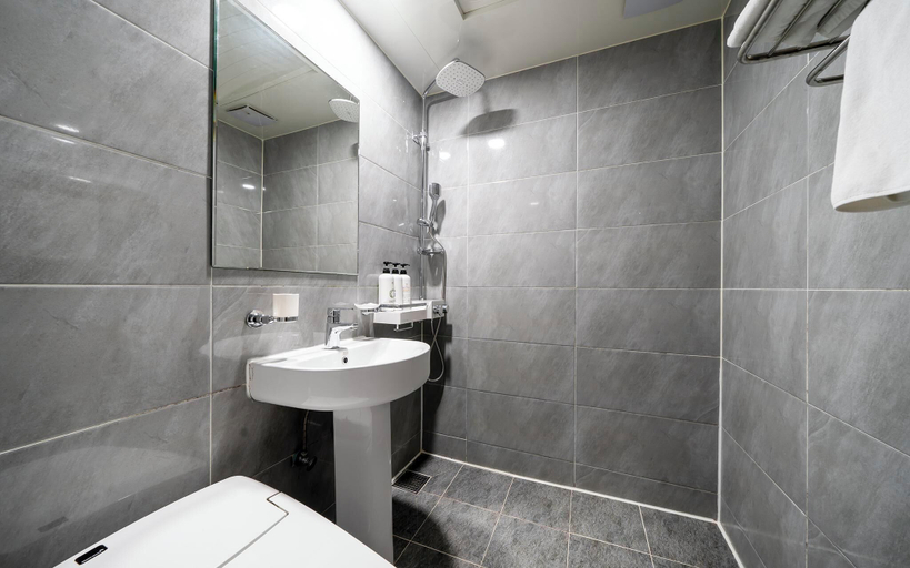 Bathroom 5, Icheon Paradise Hotel, Icheon
