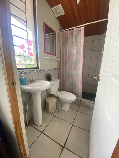 Bathroom 3, Hotel Antiguo, Antiguo Cuscatlán