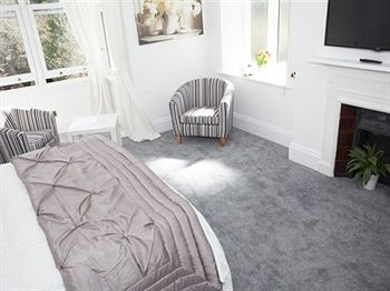 Others 4, Croham Park Bed & Breakfast, London