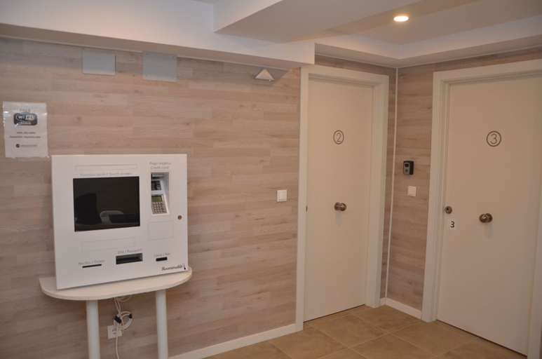 Others 2, Bet Apartments - Abastos, Valencia