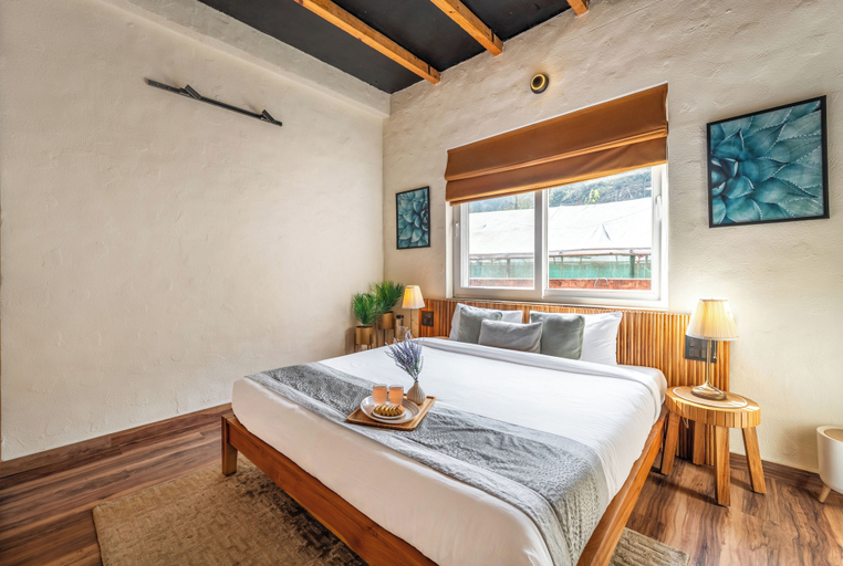 Room 5, Casa Gaula By ELIVAAS Spanish Theme 4BHK, Nainital