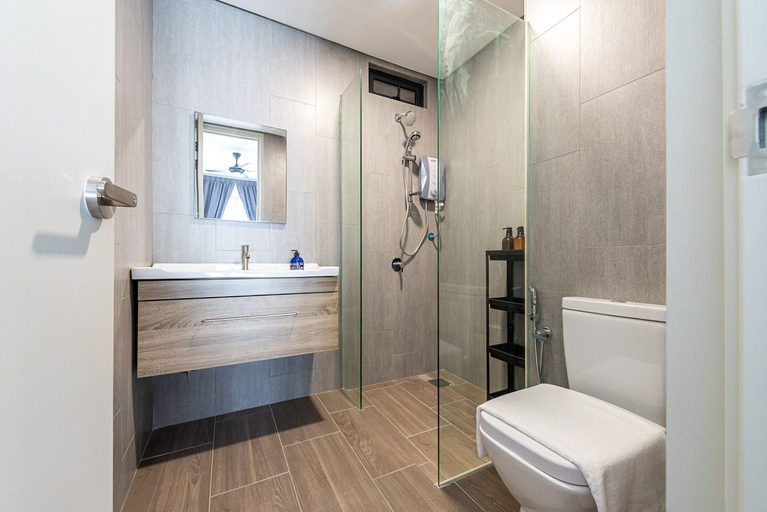 Bathroom, 3BR Homestay with Pool View Bukit Rimau, Shah Alam