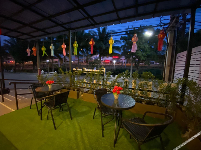 Food & Drinks 5, P Bliss Hotel, Muang Phayao