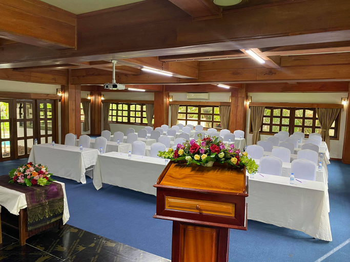 Food & Drinks 5, Royal Mayura Resort Hotel, Kaeb