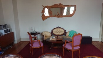Living Area, Empire Hotel Deloraine, Meander Valley