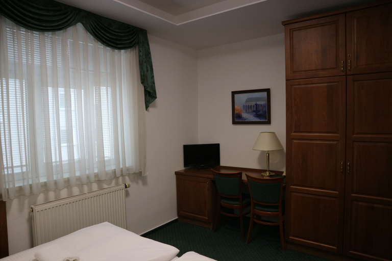 Bedroom 2, Hotel PEKO, Praha 10