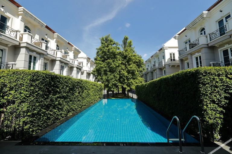 Others 4, PerFect Home, Khlong Toey