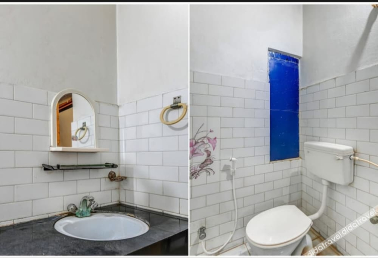 Bathroom, Goroomgo Moon CT Road Puri, Puri